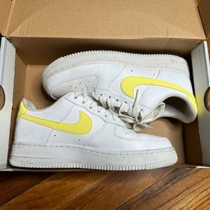 Nike Air Force 1